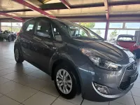 Gebraucht Hyundai ix20 Classic 90 PS (66 kW) 2016 Grau Kleinwagen
