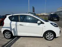 Gebraucht Kia Picanto Attract 69 PS (50 kW) 2012 Weiß Kleinwagen
