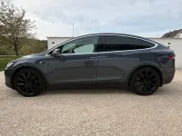 Usado Tesla Model X 386 kW (525 CV) 2018 Gris SUV