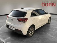 Gebraucht Kia Rio Spirit 101 PS (74 kW) 2022 Weiß Limousine