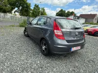 Gebraucht Hyundai i30 110 PS (80 kW) 2009 Grau Kleinwagen