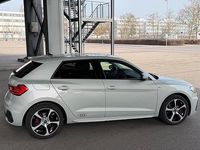 Gebraucht Audi A1 S-Line 207 PS (152 kW) 2025 Grau SUV