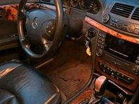Gebraucht Mercedes E220 150 PS (110 kW) 2005 Schwarz Kombi