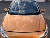 Gebraucht Hyundai i20 Style 90 PS (66 kW) 2016 Orange Limousine