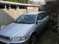 Gebraucht Volvo V40 122 PS (89 kW) 2002 Silber Kombi