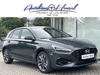 Gebraucht Hyundai i30 Advantage 101 PS (74 kW) 2025 Cypress green Limousine