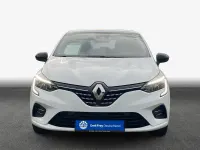 Gebraucht Renault Clio V Techno 140 PS (102 kW) 2023 Arktisweiß Limousine