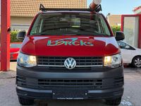 Gebraucht VW Transporter 102 PS (75 kW) 2018 Rot Van