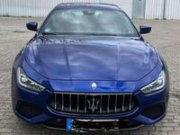 Gebraucht Maserati Ghibli 349 PS (256 kW) 2018 Blau Limousine