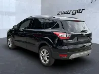Gebraucht Ford Kuga Titanium 150 PS (110 kW) 2019 Schwarz SUV