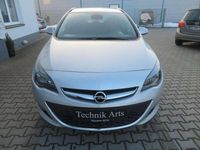 Gebraucht Opel Astra 140 PS (102 kW) 2013 Silber Kombi