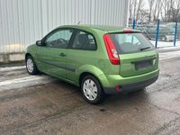 Gebraucht Ford Fiesta 60 PS (44 kW) 2007 Grün Kleinwagen