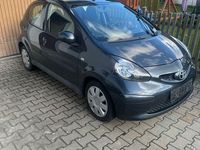Gebraucht Toyota Aygo 68 PS (50 kW) 2006 Grau Kleinwagen