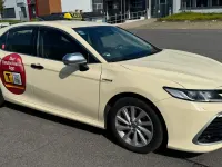 Gebraucht Toyota Camry 131 PS (96 kW) 2022 Weiß Limousine