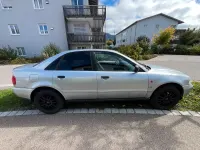 Gebraucht Audi A4 125 PS (91 kW) 1996 Silber Limousine