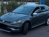 Gebraucht VW Golf Alltrack 184 PS (135 kW) 2019 Grau Kombi