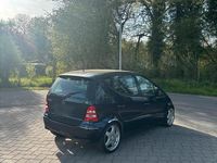 Gebraucht Mercedes A190 125 PS (91 kW) 2002 Blau Kleinwagen