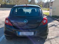 Używany Opel Corsa 86 KM (63 kW) 2010 Czarny Hatchback
