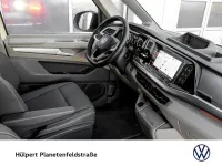 Neu VW Multivan Style 150 PS (110 kW) 2026 Hellelfenbein r1015 Van / Kleinbus