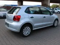Usata VW Polo 75 CV (55 kW) 2012 Argento Berlina