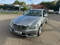 Gebraucht Mercedes E200 Avantgarde 136 PS (100 kW) 2010 Grau Limousine