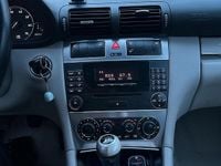 Gebraucht Mercedes C180 2005 Blau Coupé