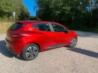 Gebraucht Renault Clio 90 PS (66 kW) 2017 Rot Limousine