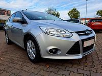 Gebraucht Ford Focus Trend 105 PS (77 kW) 2012 Silber Kombi