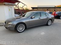 Gebraucht BMW 730 235 PS (172 kW) 2005 Silber Limousine