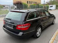 Gebraucht Mercedes E200 Avantgarde 184 PS (135 kW) 2011 Schwarz Kombi