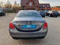 Gebraucht Mercedes C220 170 PS (125 kW) 2017 Selenitgrau Limousine