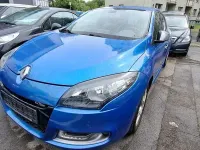 Gebraucht Renault Mégane Dynamique 116 PS (85 kW) 2013 Blau Limousine