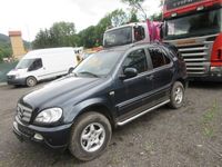Gebraucht Mercedes ML270 163 PS (119 kW) 2001 Schwarz SUV