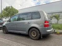 Gebraucht VW Touran 140 PS (102 kW) 2004 Grau Van / Kleinbus