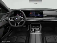 Gebraucht BMW 740 M Sport 299 PS (219 kW) 2025 Schwarz Limousine