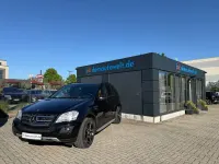 Gebraucht Mercedes ML300 204 PS (150 kW) 2011 Schwarz SUV