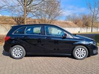 Gebraucht Mercedes B180 Style 122 PS (89 kW) 2017 Schwarz Van / Kleinbus
