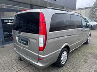 Gebraucht Mercedes Viano 150 PS (110 kW) 2010 Silber Van / Kleinbus