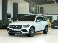 Gebraucht Mercedes GLC400d AMG line 330 PS (242 kW) 2022 Polarweiss  unilack SUV