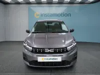 Neu Dacia Sandero Essentiel 67 PS (49 kW) 2026 Grau Kleinwagen