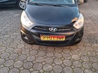 Gebraucht Hyundai i10 Edition 69 PS (50 kW) 2012 Schwarz Kleinwagen