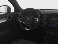 Gebraucht Volvo XC40 Core 163 PS (119 kW) 2024 Grau SUV