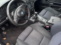 Gebraucht BMW 523 170 PS (125 kW) 1997 Schwarz Limousine