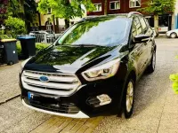 Usado Ford Kuga Cool & Connect 150 HP (110 kW) 2018 Preto SUV