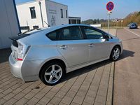 Gebraucht Toyota Prius 136 PS (100 kW) 2010 Silber Kleinwagen