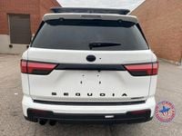 Neu Toyota Sequoia Limited 436 PS (320 kW) 2026 Weiß SUV