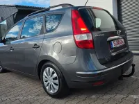 Gebraucht Hyundai i30 109 PS (80 kW) 2010 Grau Kombi