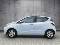 Gebraucht Hyundai i10 Trend 67 PS (49 kW) 2019 Weiß Kleinwagen