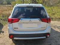Begagnad Mitsubishi Outlander Plus 150 HK (110 kW) 2016 Vit SUV