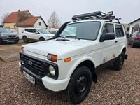 Gebraucht Lada Taiga 83 PS (61 kW) 2015 Weiß SUV